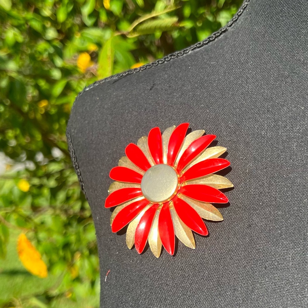 & Vintage Gold & Red Flower Brooch